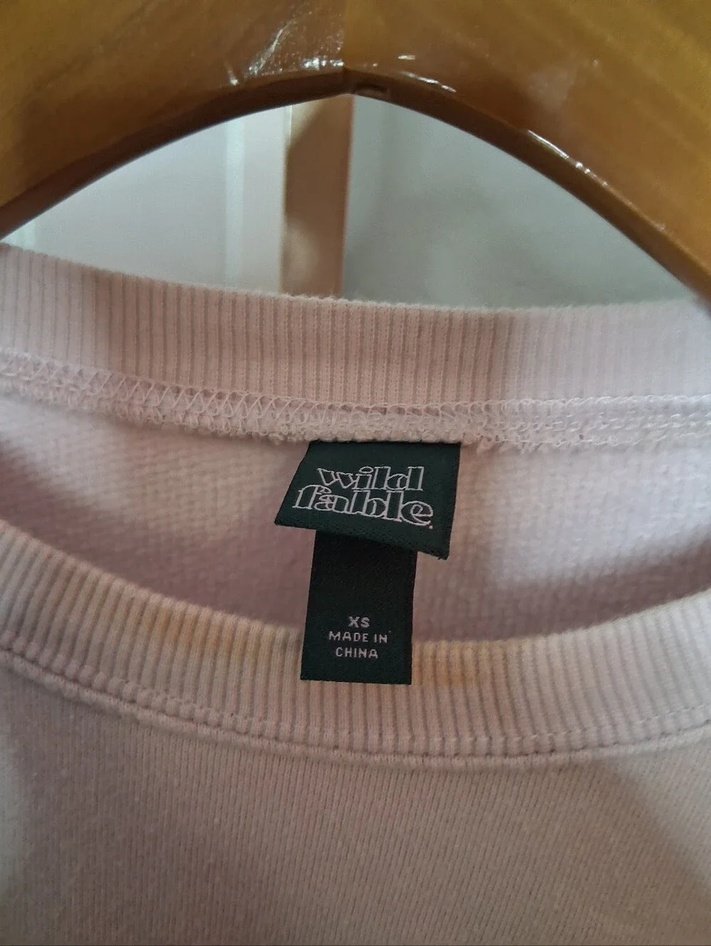 2/$5 - Wild Fable Le Mont Blanc Oversized Sweatshirt XS - Picture 2 of 5